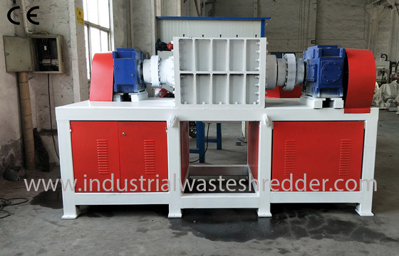 Un buen precio. Trituradora del HDPE/PE de la alta capacidad, máquina agrícola del reciclaje de residuos en línea