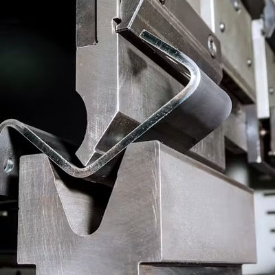 Un buen precio. Servicios profesionales de flexión de chapa de acero inoxidable a medida en línea