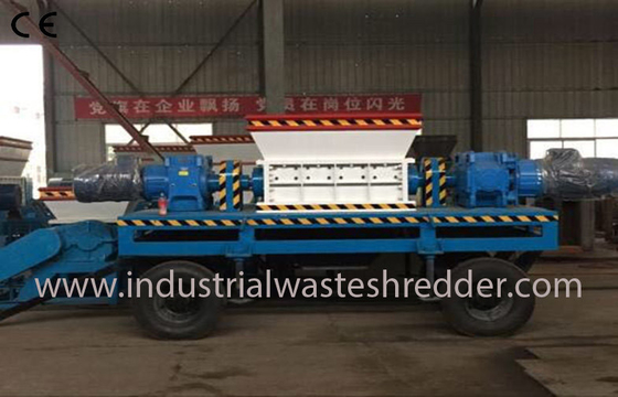Un buen precio. Capacidad de encargo de residuos industrial de la máquina de dos ejes de la trituradora para la plataforma de madera inútil en línea