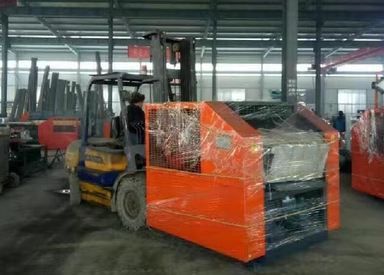 Un buen precio. Reciclando eficacia alta de la trituradora de la película plástica con la rotación del cuchillo torcido en línea