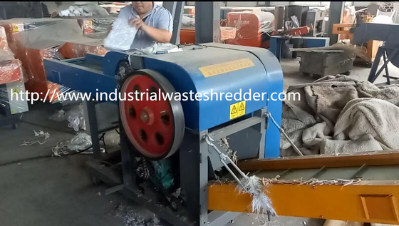 Un buen precio. picadoras de papel industriales de la cartulina del pedazo 5.5KW para el lecho animal en línea