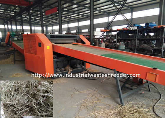 Un buen precio. Cortadora durable del trapo con el retiro de polvo 2400F, trituradora de residuos industrial en línea